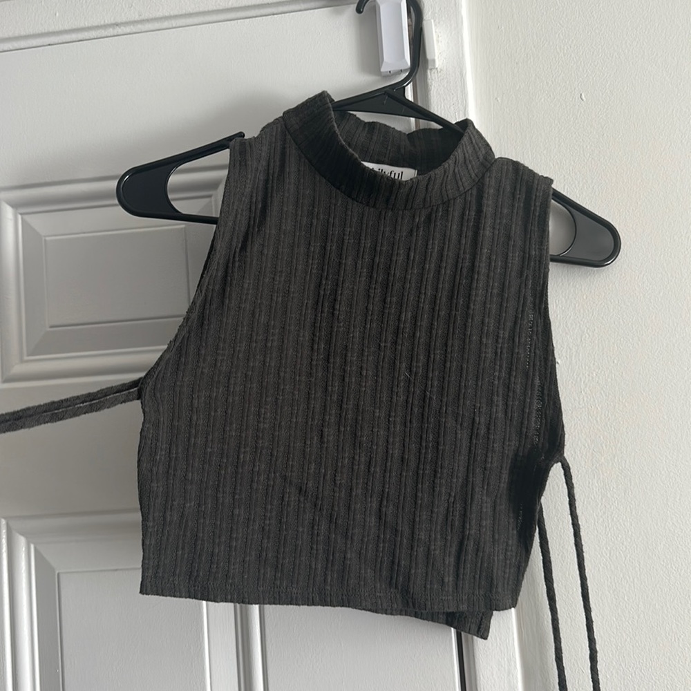 High neck top that ties in side